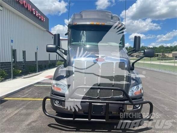 Peterbilt 579 曳引機組件