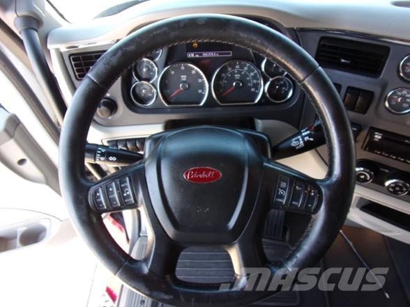 Peterbilt 579 曳引機組件