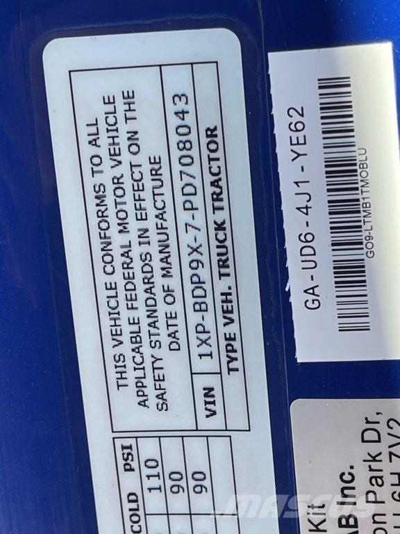 Peterbilt 579 曳引機組件