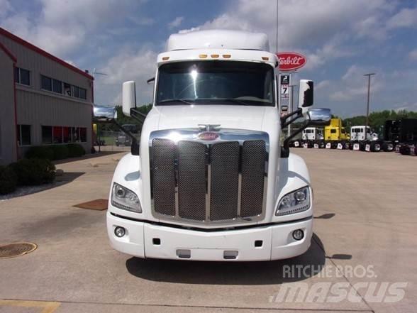 Peterbilt 579 曳引機組件