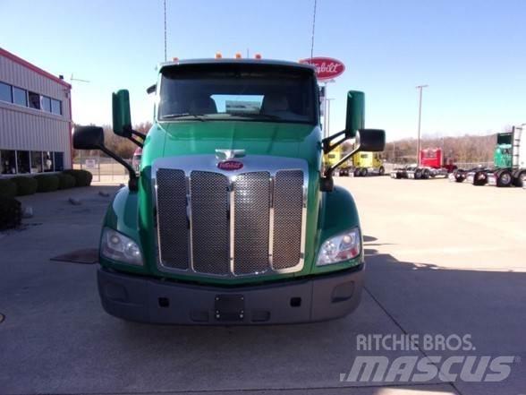 Peterbilt 579 曳引機組件