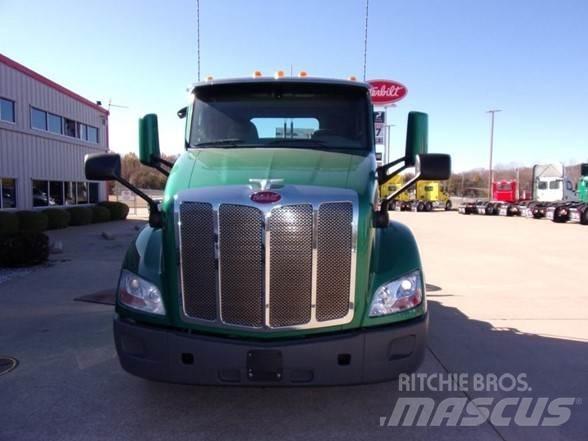Peterbilt 579 曳引機組件