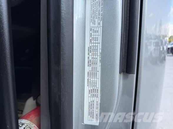 Peterbilt 579 曳引機組件