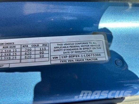 Peterbilt 579 曳引機組件