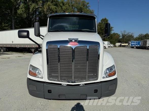 Peterbilt 579 曳引機組件