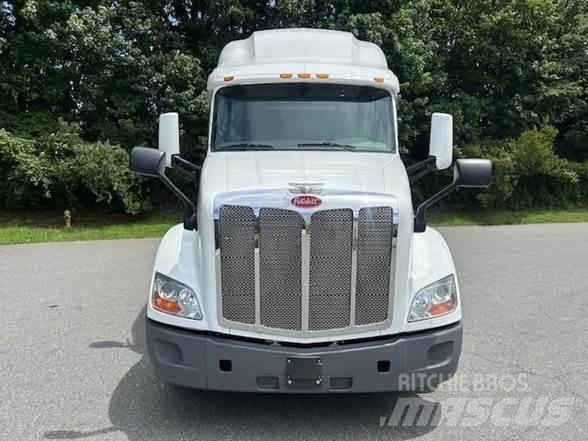 Peterbilt 579 曳引機組件