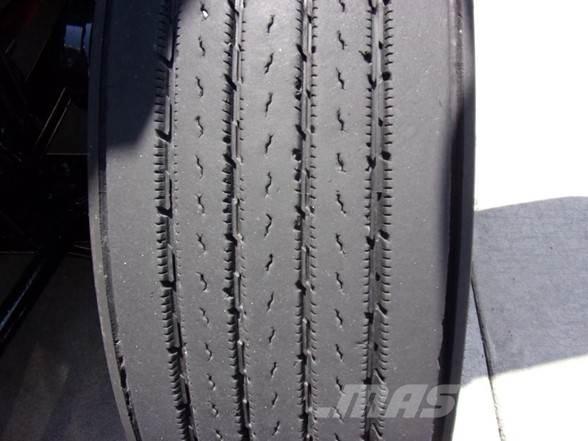 Peterbilt 579 曳引機組件