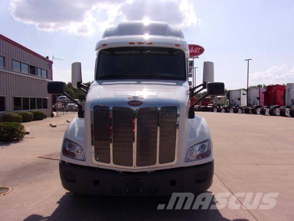 Peterbilt 579 曳引機組件