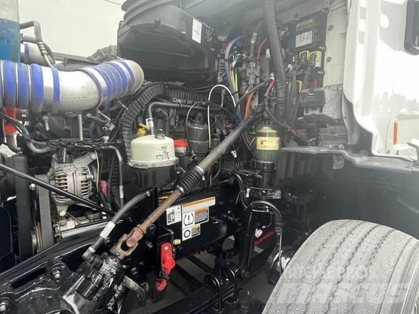 Peterbilt 579 曳引機組件