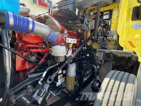 Peterbilt 579 曳引機組件