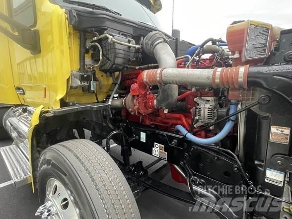 Peterbilt 579 曳引機組件