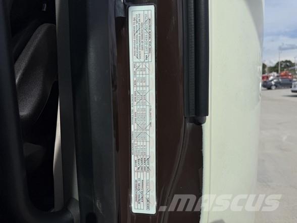 Peterbilt 579 曳引機組件