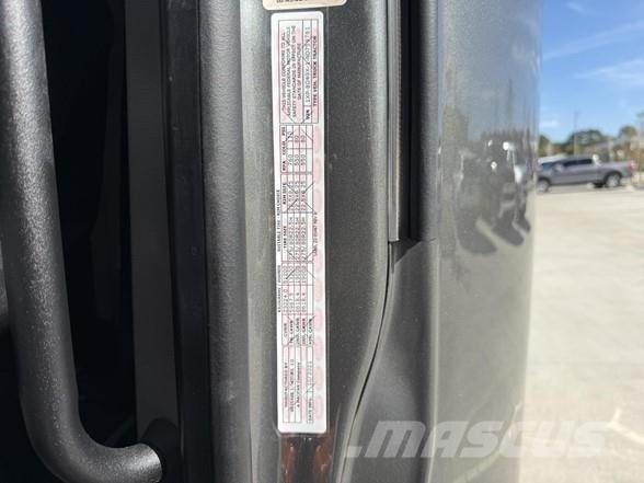 Peterbilt 579 曳引機組件