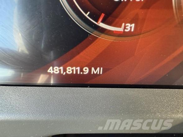 Peterbilt 579 曳引機組件