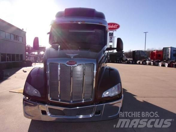 Peterbilt 579 曳引機組件