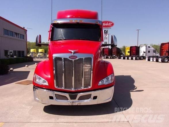 Peterbilt 579 曳引機組件