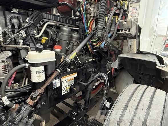 Peterbilt 579 曳引機組件