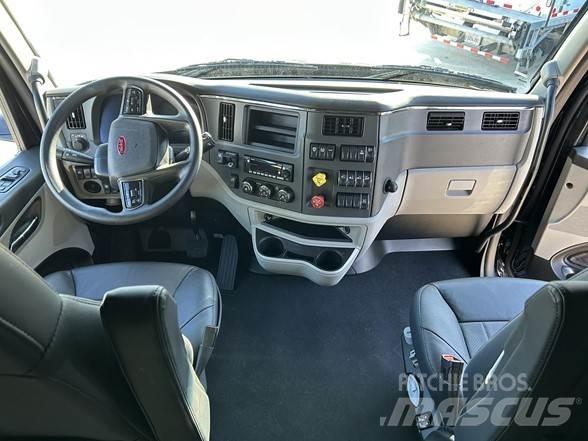 Peterbilt 579 曳引機組件
