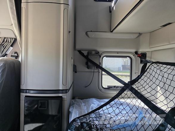 Peterbilt 579 曳引機組件