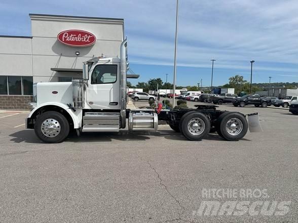 Peterbilt 589 曳引機組件