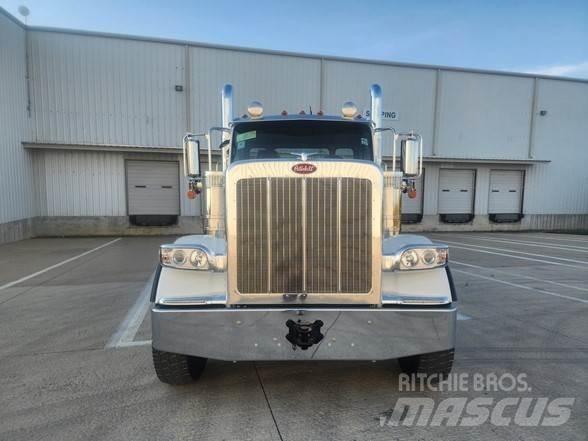 Peterbilt 589 曳引機組件