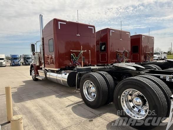 Peterbilt 589 曳引機組件
