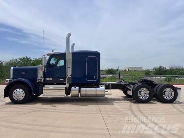 Peterbilt 589 曳引機組件