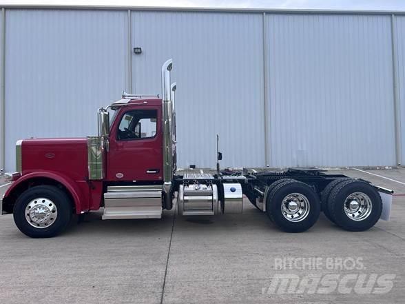 Peterbilt 589 曳引機組件
