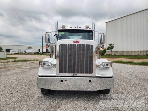 Peterbilt 589 曳引機組件
