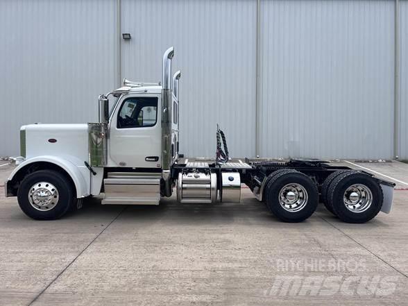 Peterbilt 589 曳引機組件