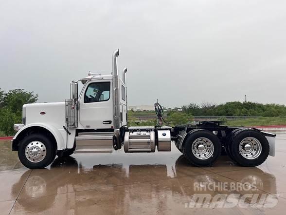 Peterbilt 589 曳引機組件