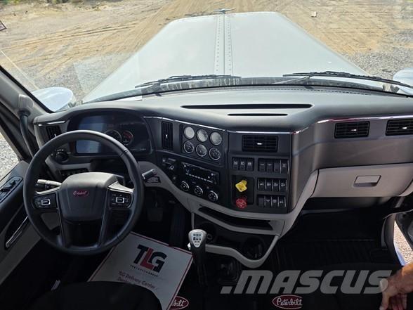 Peterbilt 589 曳引機組件