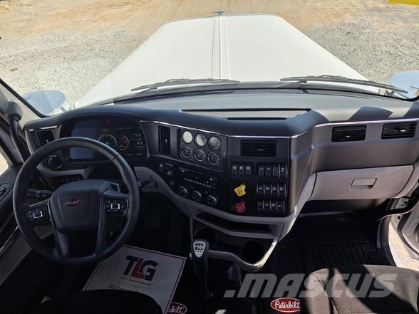 Peterbilt 589 曳引機組件