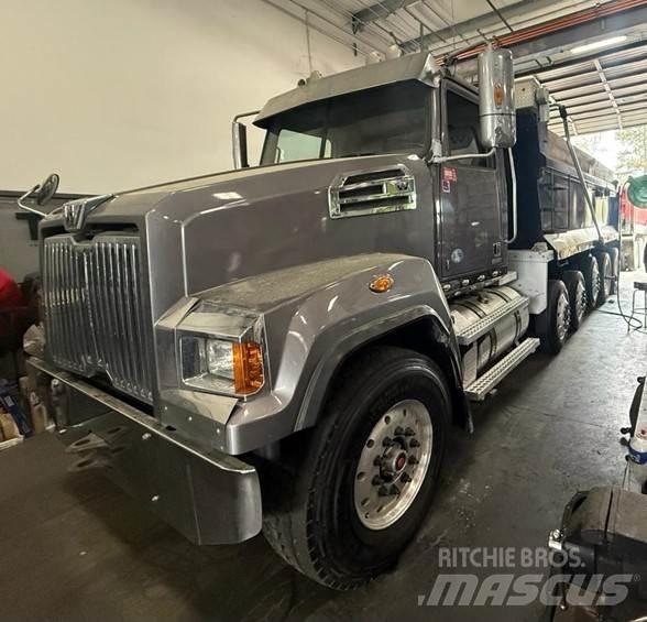 Western Star 4700 傾卸式卡車