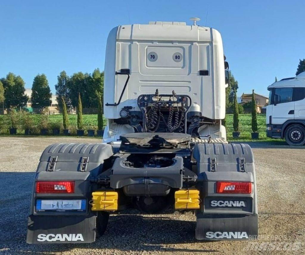 Scania R450 曳引機組件