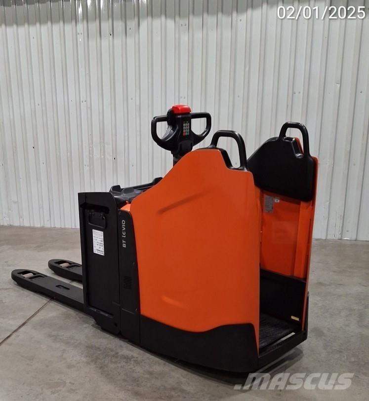 BT LPE200/10 手拉式油壓拖板車
