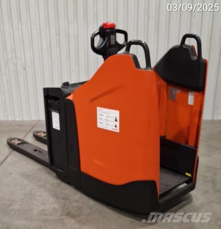 BT LPE200/10 手拉式油壓拖板車