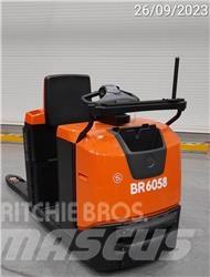 BT OSE250 低架裝載機