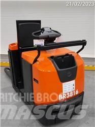 BT OSE250P 低架裝載機