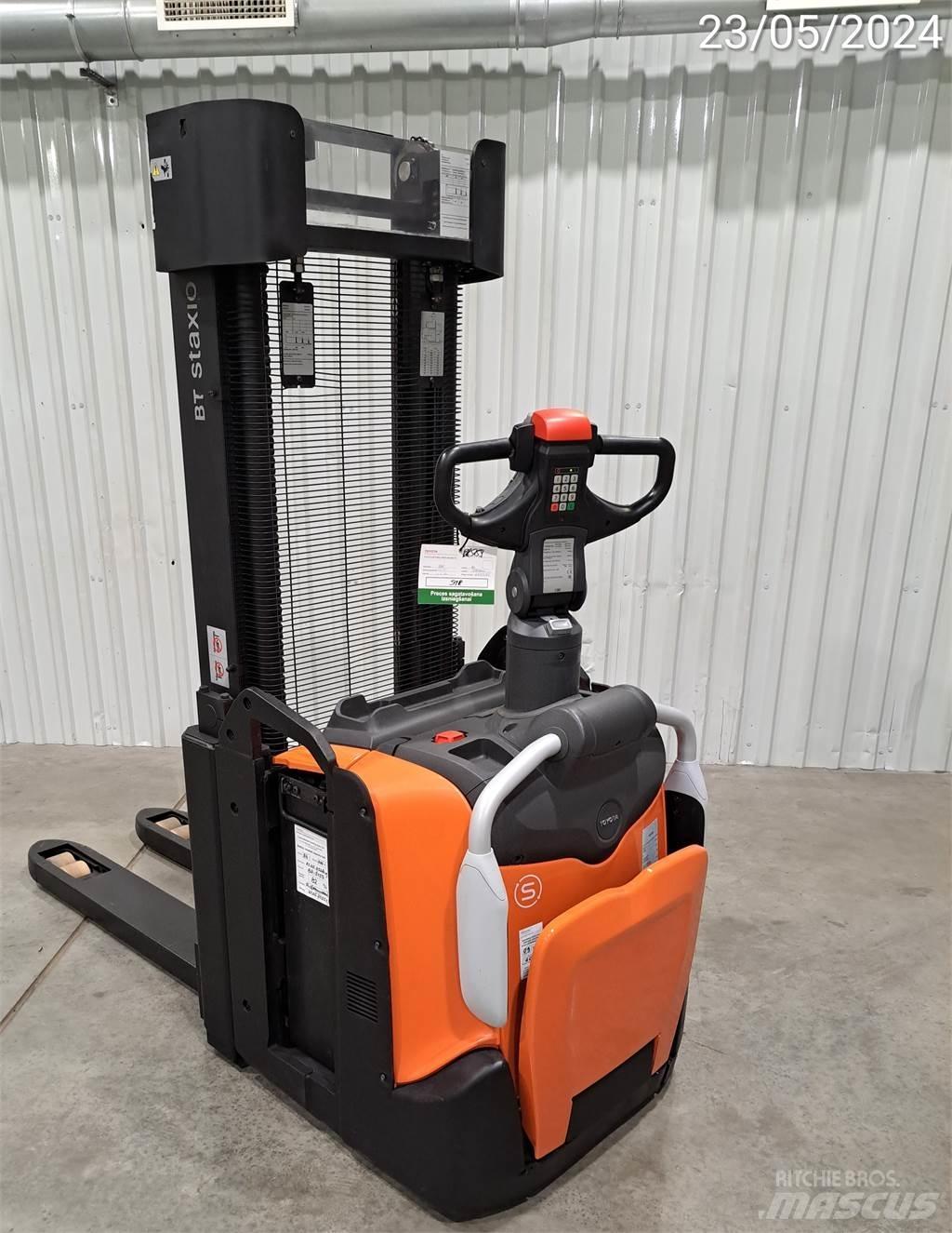 BT SPE140L 行走控制式堆積機