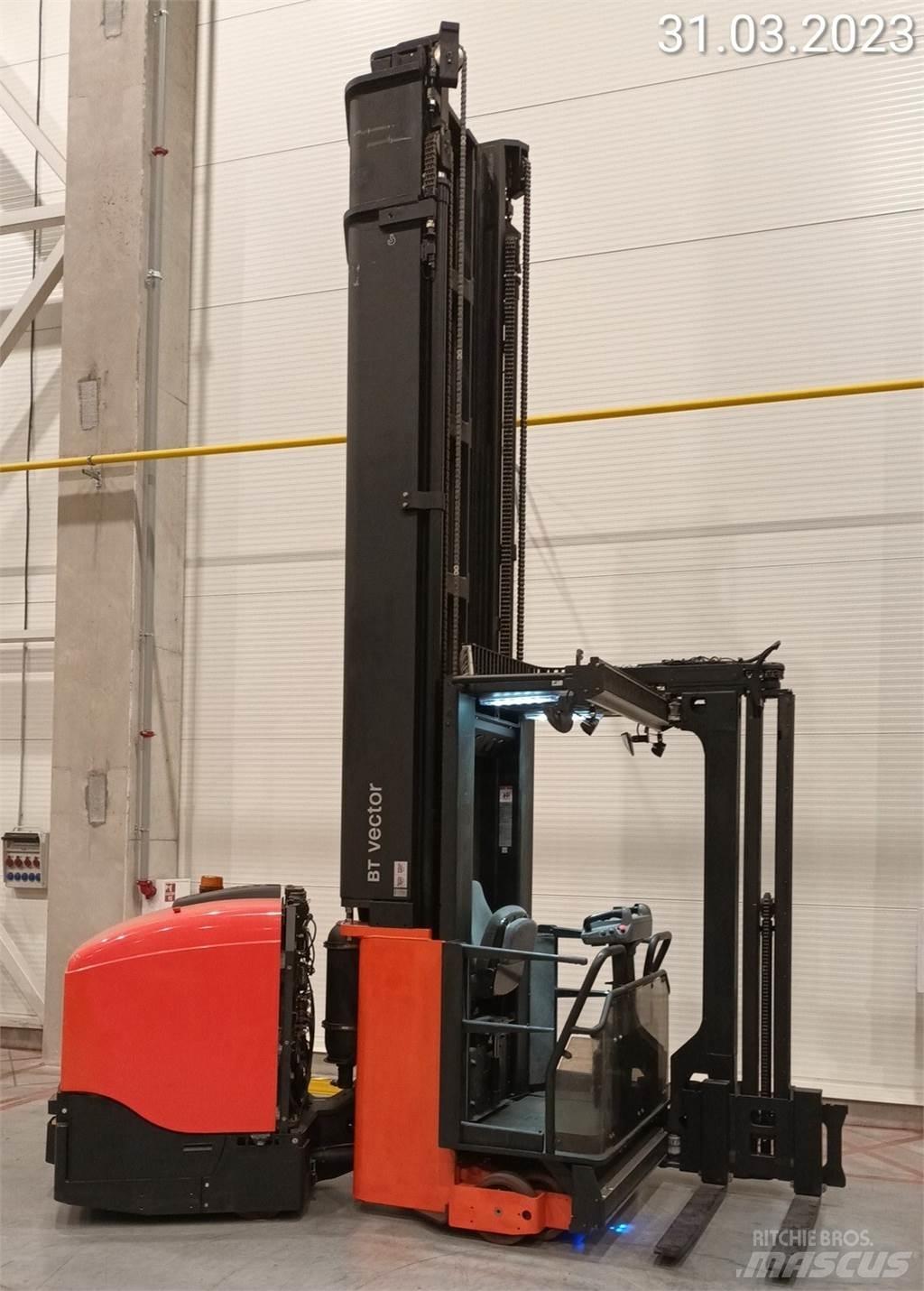 BT VCE150A 窄巷道堆高機