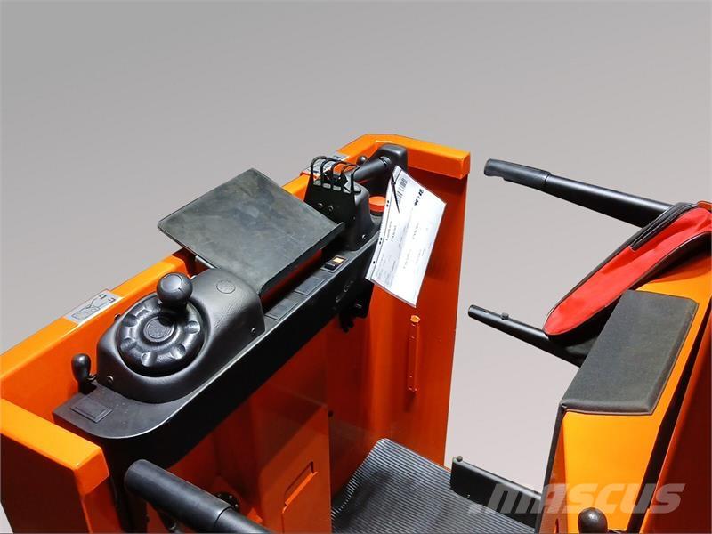 BT OME100M 低架裝載機