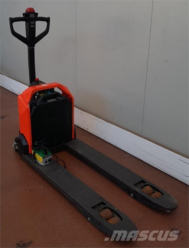 BT LHE130 電動堆高機