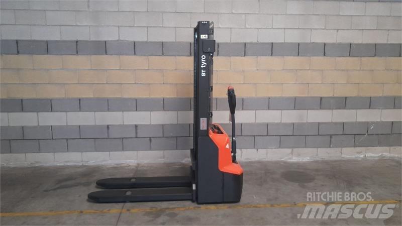 BT SHE100 手動堆積機