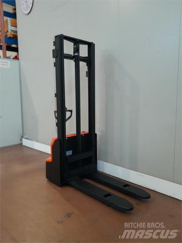 BT SHE100 手動堆積機
