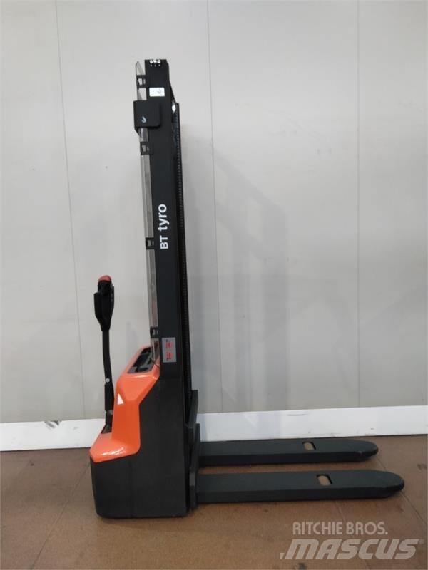 BT SHE100 手動堆積機
