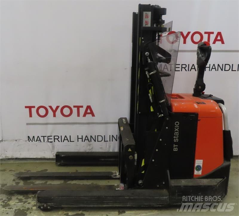 BT SPE120XR 行走控制式堆積機