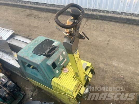 Ammann APH11095 夯實機(夯土機)