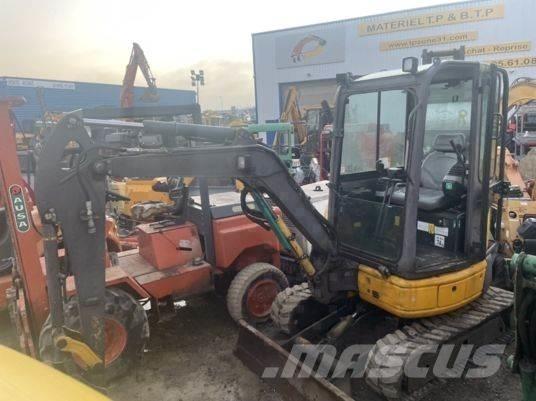 Komatsu PC26MR-3 小型挖土機/掘鑿機<7t(小型挖掘機)