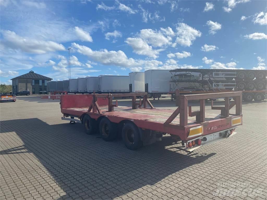  Trailerpartner 地架式半拖車